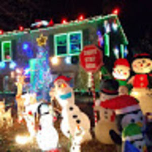 Meet your Posher, Lighting it up on price st.